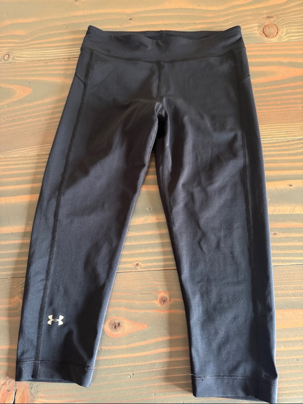 Under Armour Black Performance Cropped Leggings
